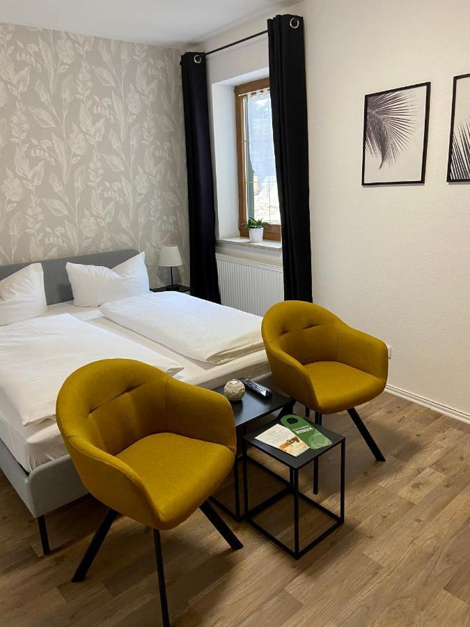 Hotel Garni Zum Rebstock Naumburg  Exterior photo