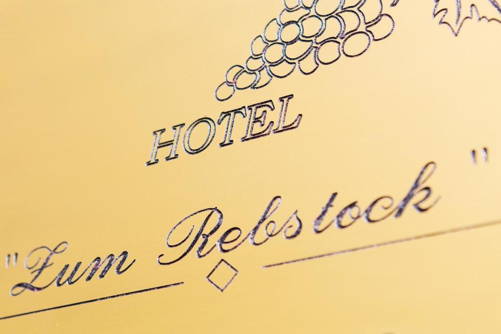 Hotel Garni Zum Rebstock Naumburg  Room photo